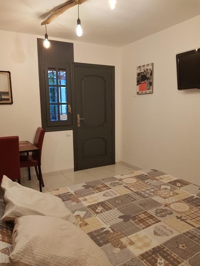 Da Vinci Room Villa Blanca كامبريلس المظهر الخارجي الصورة